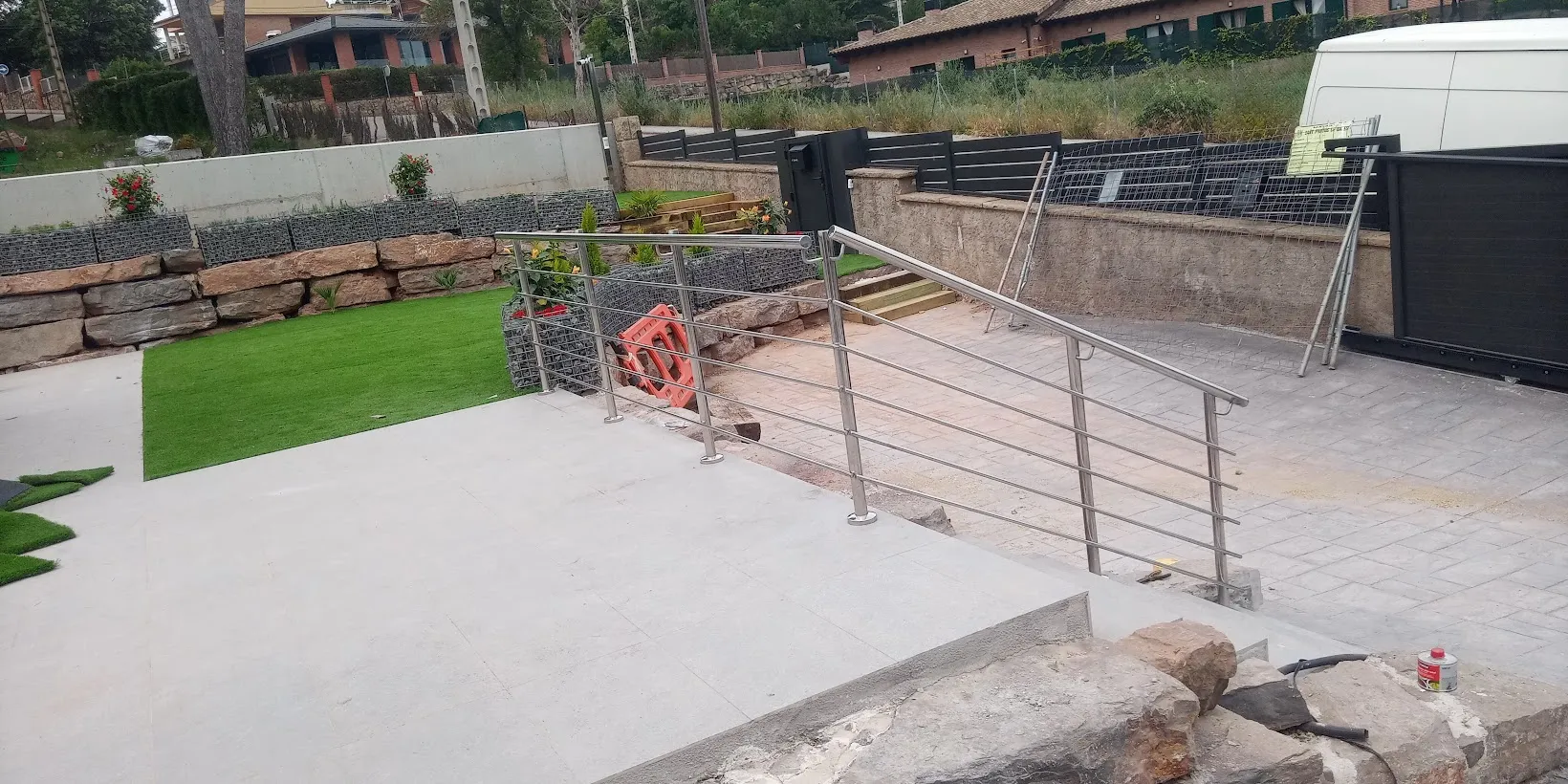 Fabricación barandilla jardín - 2