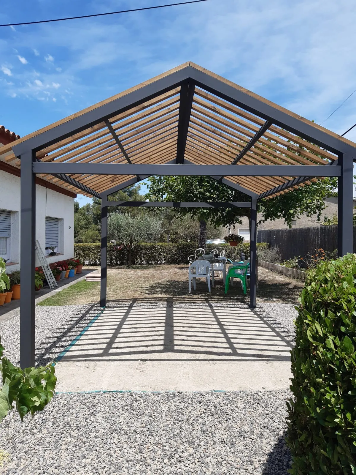 Proyecto de soldadura y estructura metálica finalizada